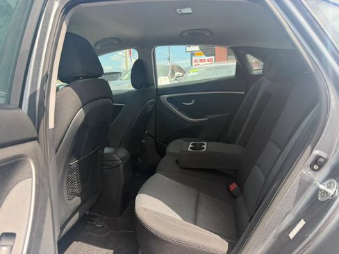 Used 2016 Hyundai Elantra GT FWD image 14