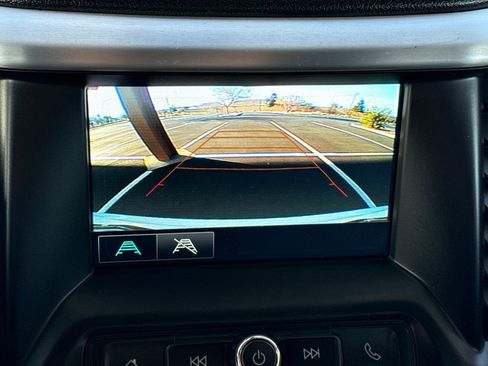 Used 2019 GMC Acadia SLE image 26