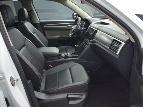 Used 2023 Volkswagen Atlas SE AWD/4WD image 10