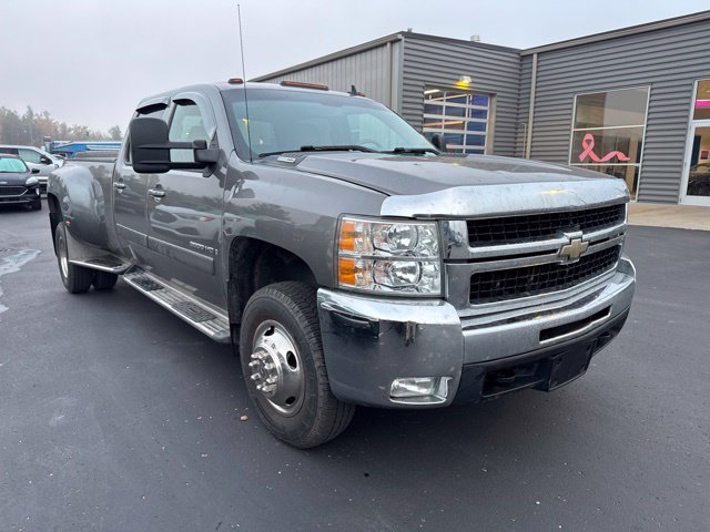 Used 2008 Chevrolet Silverado 3500 LTZ AWD/4WD image 3