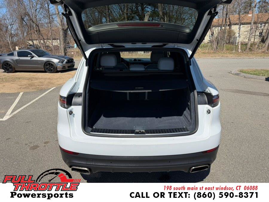 Used 2021 Porsche Cayenne AWD/4WD image 10