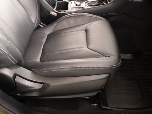 Used 2022 Subaru Forester Limited w/ Popular Package #2 image 15