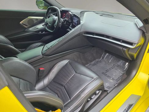 Used 2022 Chevrolet Corvette Stingray Preferred Cpe w/ Z51 Performance Package RWD image 34