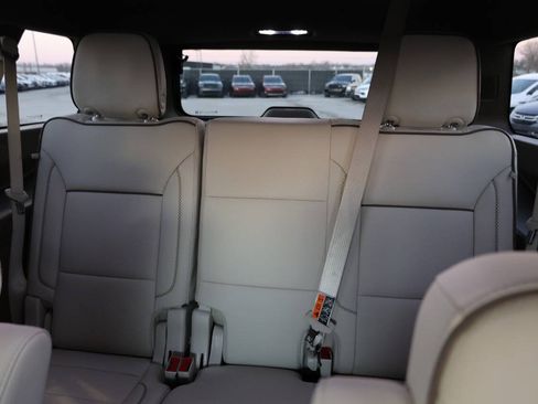 Used 2025 GMC Yukon XL Denali w/ Sun & Power Step Package AWD/4WD image 17
