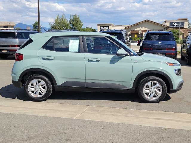 Used 2026 Hyundai Venue SE FWD image 31