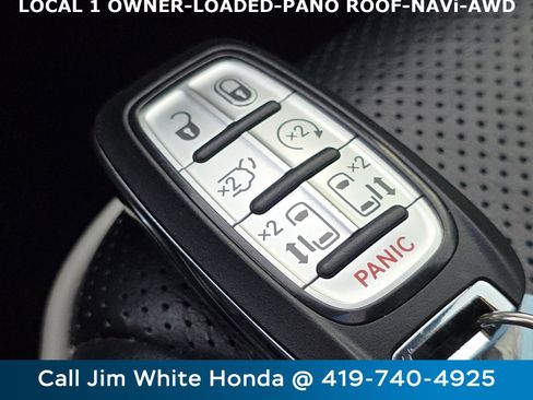 Used 2022 Chrysler Pacifica Limited w/ S Appearance Package image 32