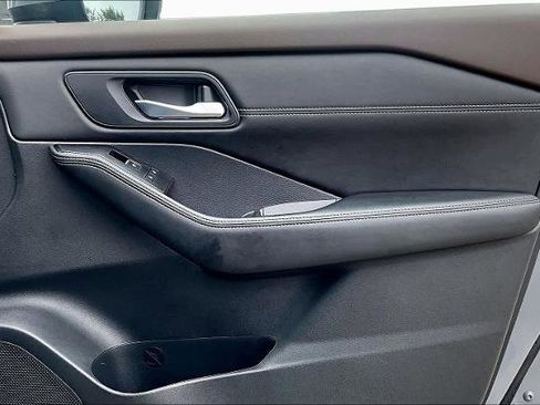Certified 2023 Nissan Rogue SL AWD/4WD image 23