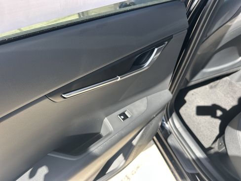 New 2026 Kia Niro LX image 9