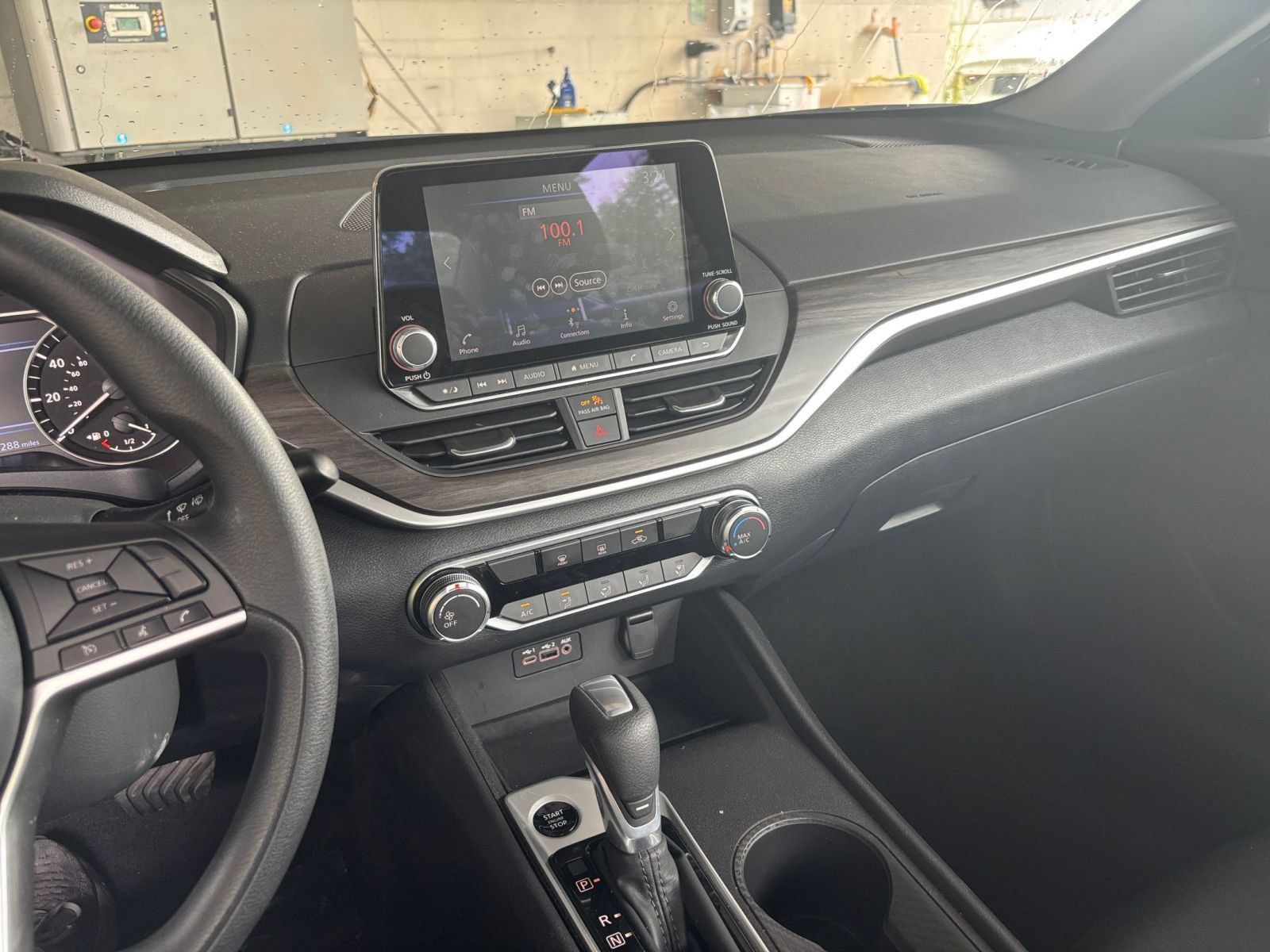 Used 2026 Nissan Altima 2.5 SV FWD image 16