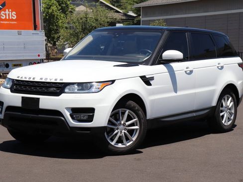 Used 2017 Land Rover Range Rover Sport SE AWD/4WD image 4