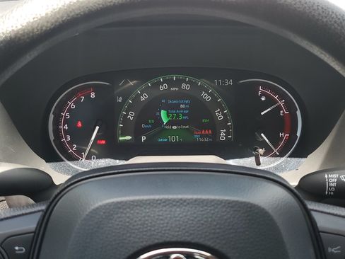 Certified 2025 Toyota RAV4 XLE FWD image 26