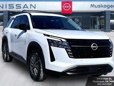 New 2026 Nissan Pathfinder SV image 1