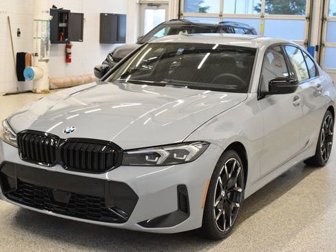 New 2026 BMW 330i xDrive Sedan w/ M Sport Package AWD/4WD image 9