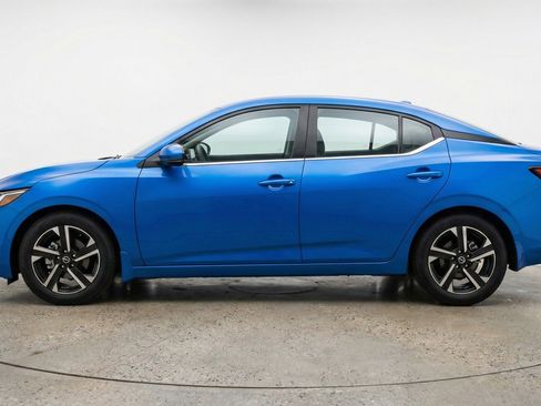 Used 2025 Nissan Sentra SV image 5