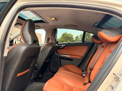 Used 2017 Volvo S60 T5 Inscription Platinum FWD image 11