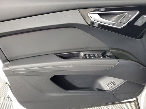 Used 2023 Audi Q4 e-tron Prestige w/ Black Optic Package image 21