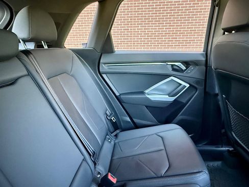 Used 2020 Audi Q3 2.0T Premium AWD/4WD image 33