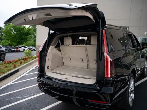 Used 2025 Cadillac Escalade Sport Platinum AWD/4WD image 53