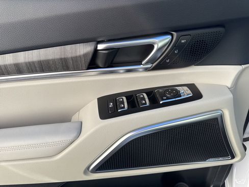 Used 2025 Kia Telluride SX Prestige image 24