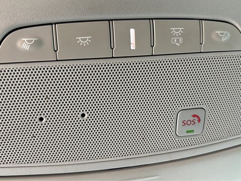 Used 2022 Nissan Maxima SV w/ Floor Mat Group image 29