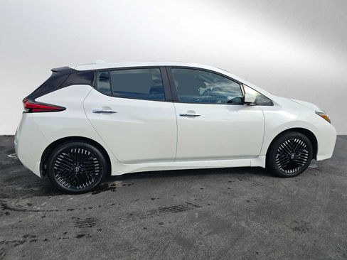 Used 2023 Nissan Leaf SV Plus image 2