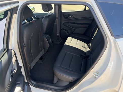 Used 2026 Chevrolet Trax RS w/ Sunroof Package FWD image 12