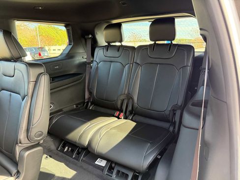 New 2025 Jeep Grand Cherokee L Limited w/ Black Appearance Package AWD/4WD image 29