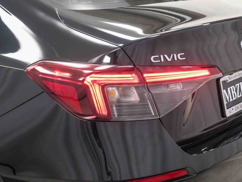 Used 2025 Honda Civic Sport image 7