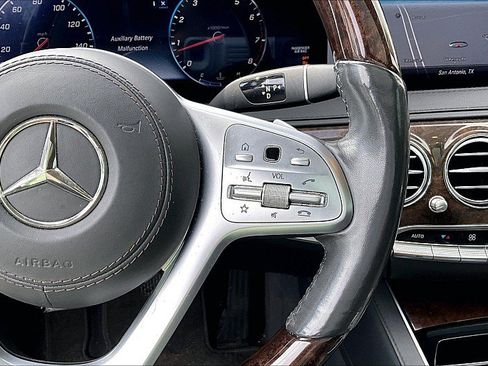 Used 2018 Mercedes-Benz S 560 4MATIC Sedan image 18