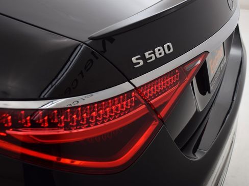 Certified 2025 Mercedes-Benz S 580 4MATIC Sedan image 12