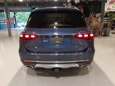 Certified 2024 Mercedes-Benz GLS 450 4MATIC image 11