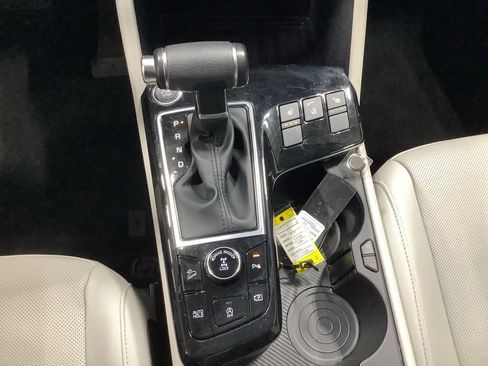 Certified 2023 Kia Sportage EX image 17