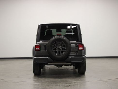 Used 2025 Jeep Wrangler Unlimited Sport AWD/4WD image 7