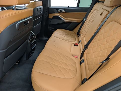 New 2026 BMW X5 M60i image 15