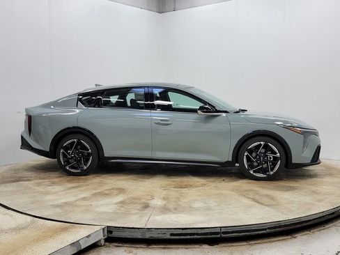 New 2025 Kia K4 GT-Line w/ GT-Line Sunroof Package image 4