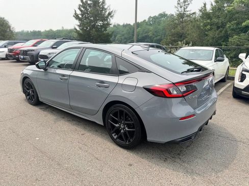 Used 2025 Honda Civic Sport image 4