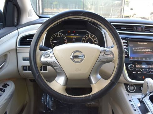 Used 2015 Nissan Murano Platinum w/ Platinum Technology Package AWD/4WD image 15