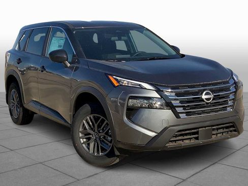 Certified 2025 Nissan Rogue S FWD image 2