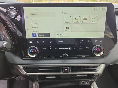 Certified 2024 Lexus RX 350 Premium w/ Accessory Package (Z1) image 26