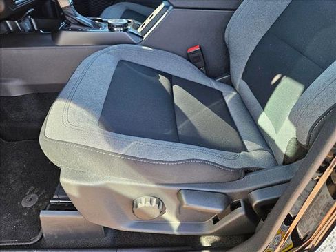 New 2025 Ford Bronco 4-Door image 4