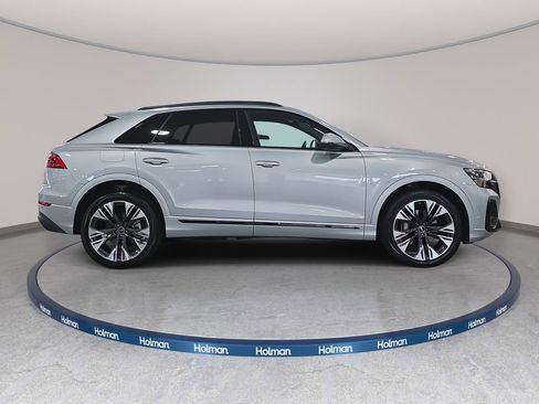 Certified 2025 Audi Q8 Premium w/ Black Optic Package image 4