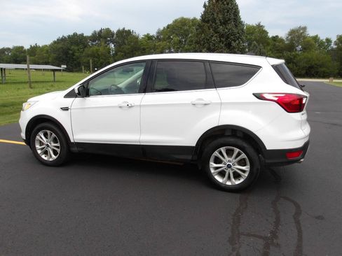 Used 2019 Ford Escape SE AWD/4WD image 12