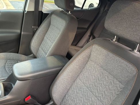 Used 2024 Chevrolet Equinox LT FWD image 27