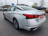 Used 2024 Nissan Altima 2.5 SV image 3