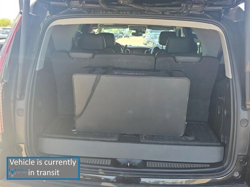 Used 2020 Cadillac Escalade Luxury AWD/4WD image 15