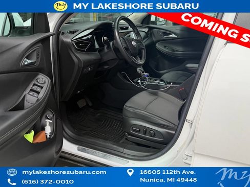 Used 2021 Buick Encore GX Select AWD/4WD image 3