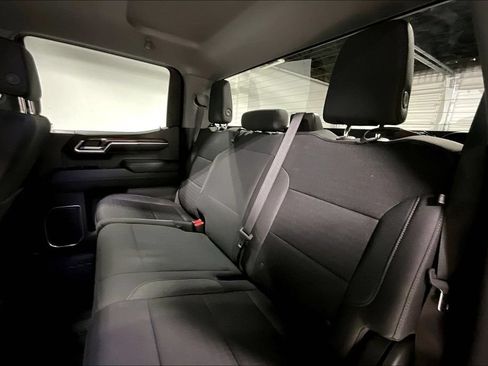 Used 2023 Chevrolet Silverado 1500 LT Trail Boss w/ LPO, Dark Essentials Package AWD/4WD image 32