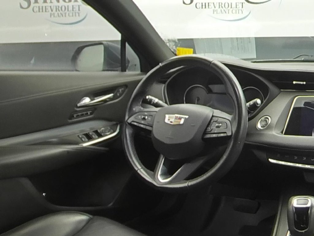 Used 2019 Cadillac XT4 Premium Luxury FWD image 16