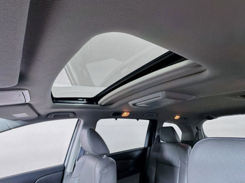 Used 2016 Honda Odyssey Touring image 22