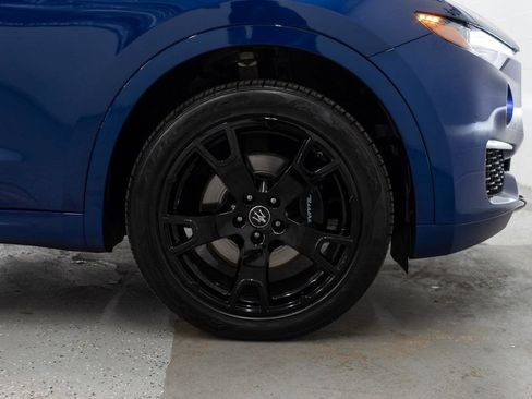 Used 2022 Maserati Levante GT AWD/4WD image 33